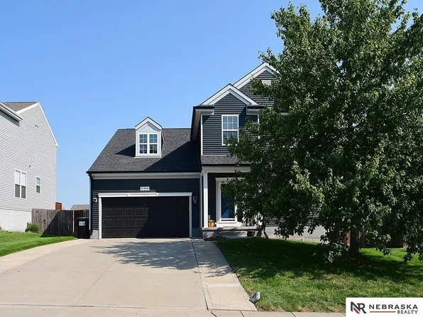 6456 Elm Hurst Dr, Omaha, NE 68157