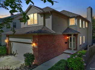 2320 Rosemont Rd, Berkley, MI 48072