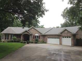 8021 127th St, Blue Grass, IA 52726