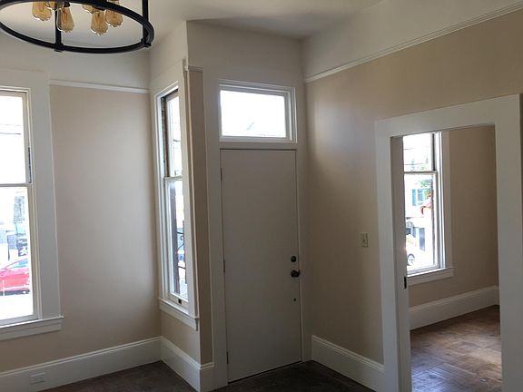 2nd image of 2766 Golden Gate Ave