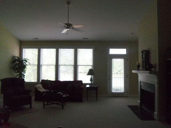 5th image of 590 Lakeland Dr