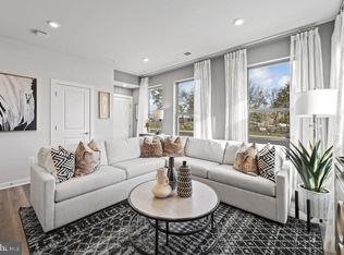 13590 Innovation Station Loop, Herndon, VA 20171