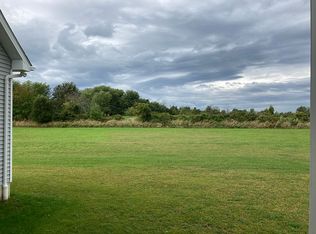 3810 Eckhardt Rd, Hamburg, NY 14075