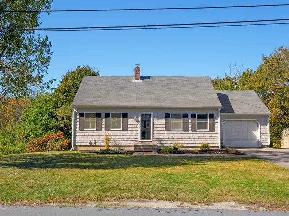 69 Rand Road, Yarmouth, ME 04096