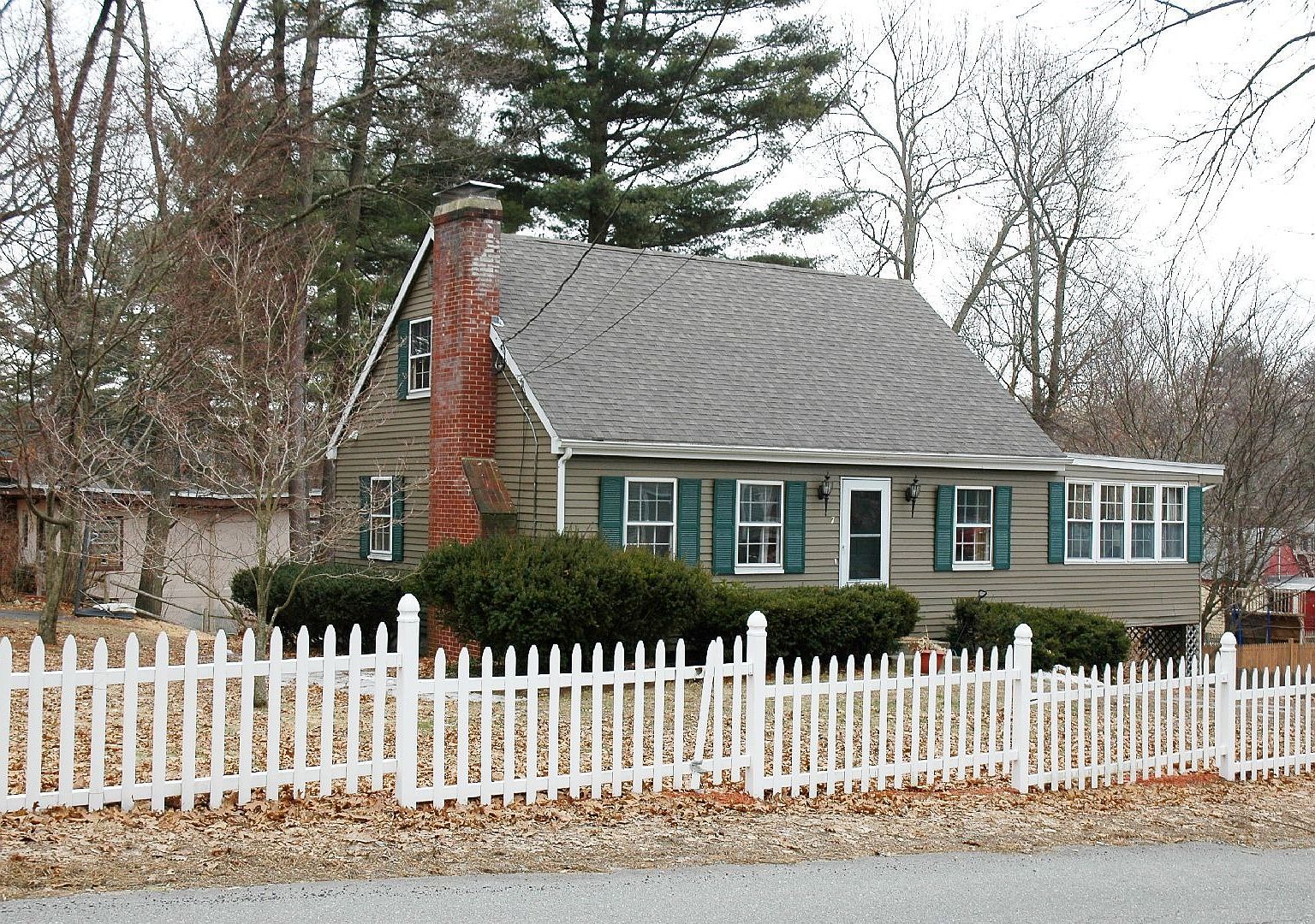 7 Nashoba Trl, Littleton, MA 01460 | Zillow