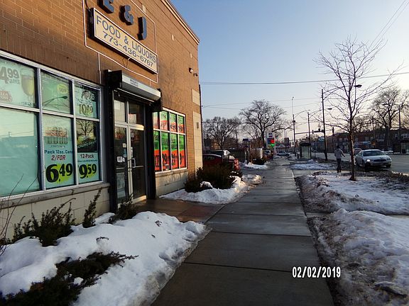 3rd image of 5435 S Damen Ave