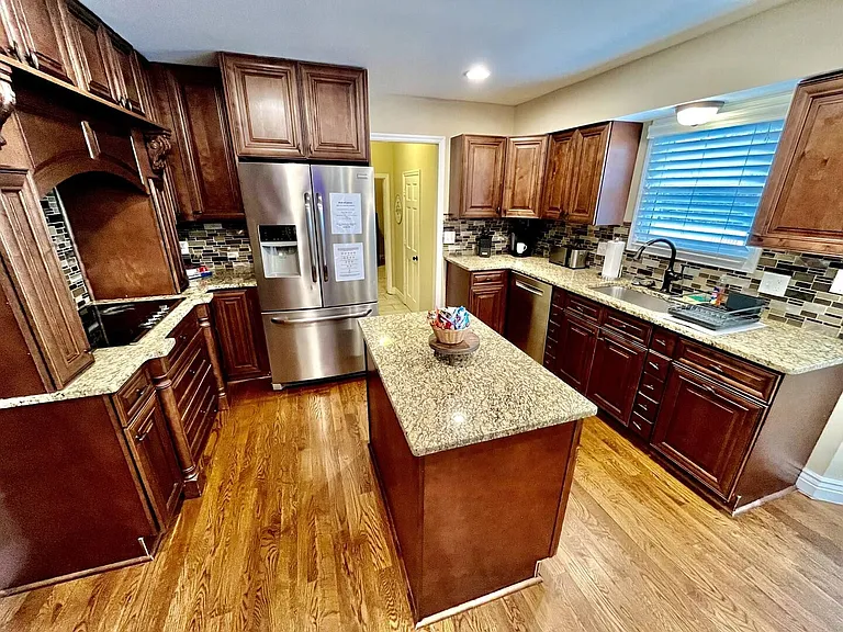 7184 Gregory Creek Ln — Photo 36