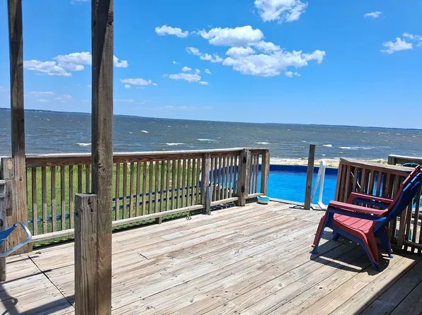414 Cherry Branch Dr, Havelock, NC 28532