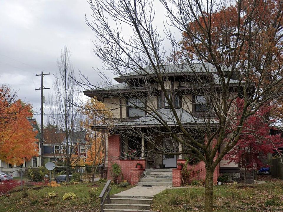 1st image of 300 Eastern Ave SE