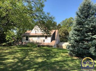 7021 SE Croco Rd, Berryton, KS 66409