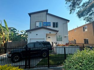 1002 E 80th St, Los Angeles, CA 90001