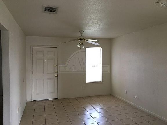 4th image of 4404 Ronald Dr