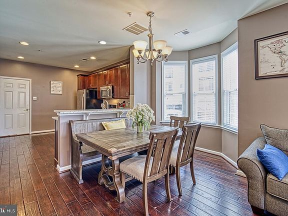 Living Space Flows Nicely into the Kitchen