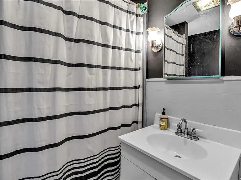 41A Highland Ave — Photo 9