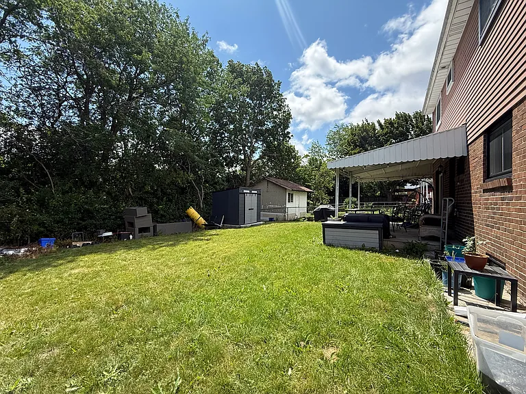 70 Jill Cres — Photo 25