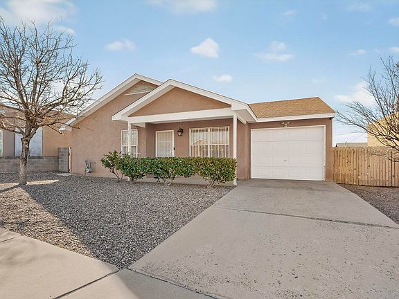 3rd image of 520 San Ignacio Ct NE