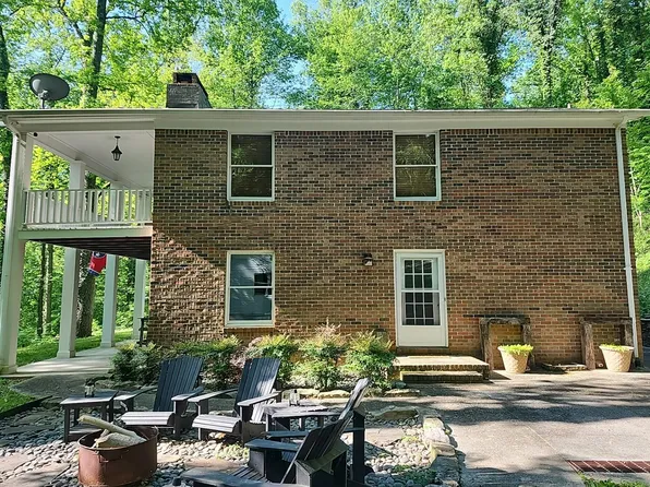 8850 Aunt Helen Rd, Silver Point, TN 38582
