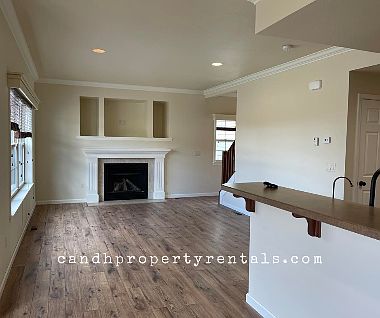 4th image of 1650 Inverness Dr Unit 12