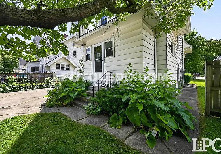 3822 Lockwood Ave — Photo 30
