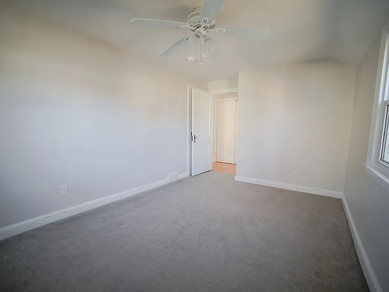213 Heatherwood Rd — Photo 36