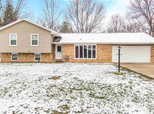 16019 N Brougham Dr, Chillicothe, IL 61523