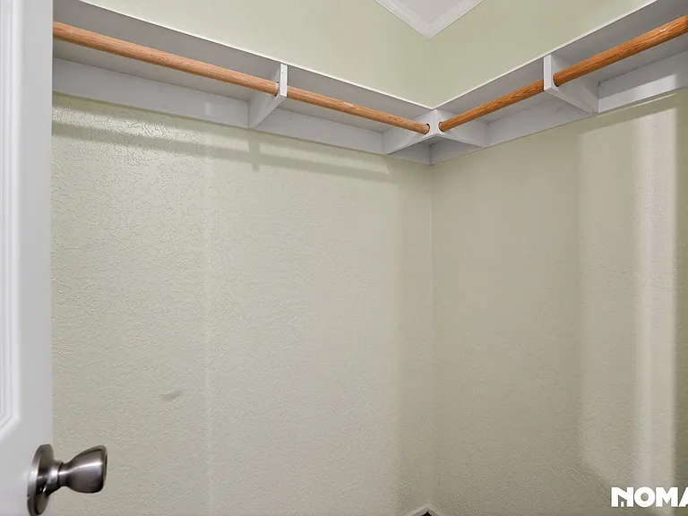 4206 Pine Ln — Photo 13