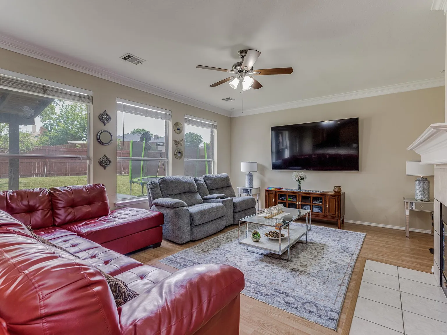 5 bed, 3186 sqft, $3,500 — Photo 4