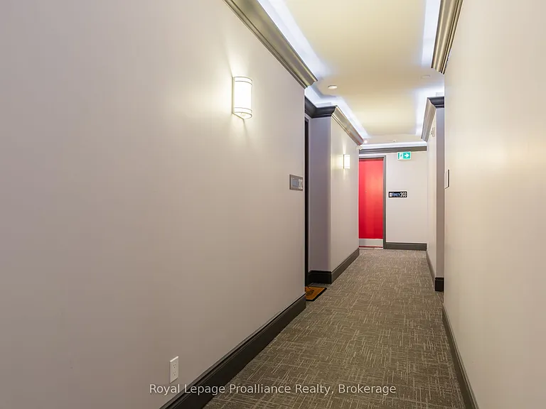 863 Abbey Ln #206 — Photo 4