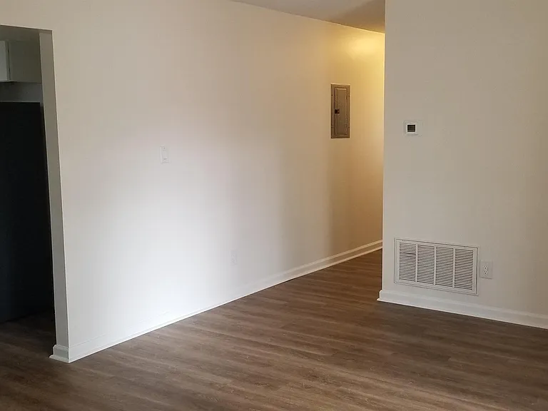 166 Edwards St SE #5 — Photo 9