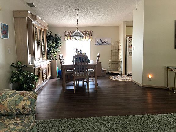 4th image of 316 Cypress Run Ct