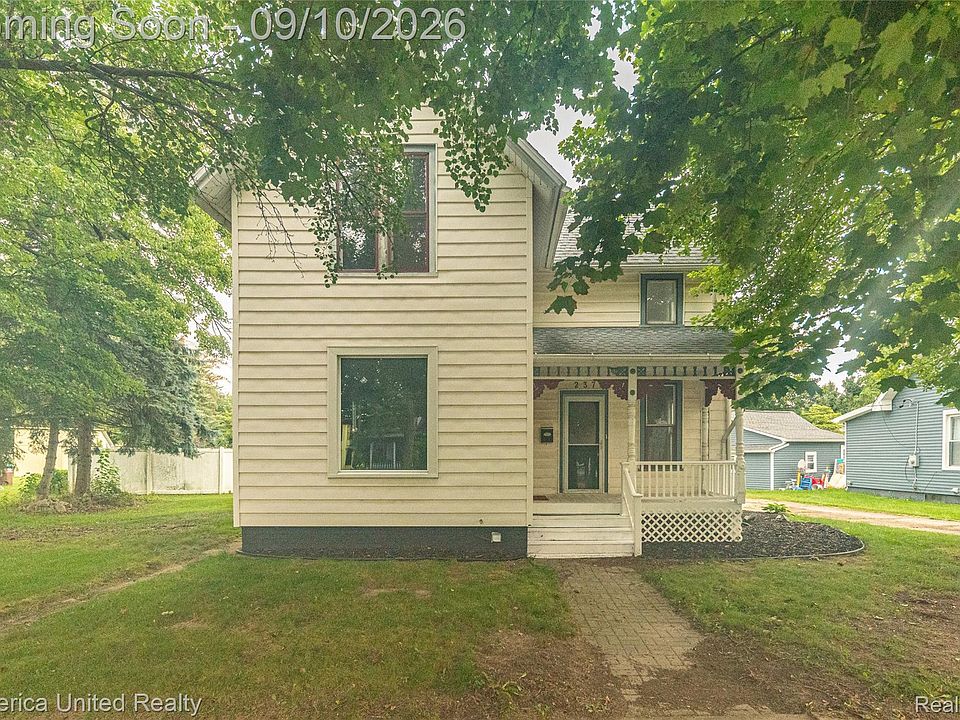 1st image of 237 E Main St