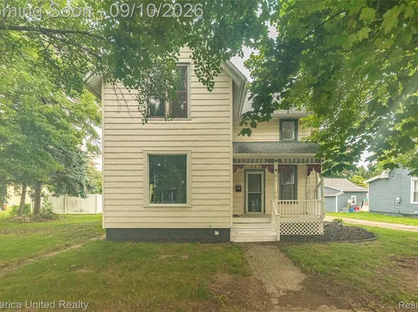 237 E Main St, Milan, MI 48160