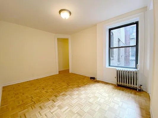 Rented by City Connections Realty | media 9