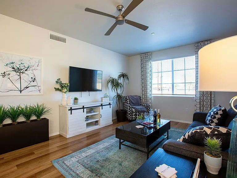 San Stefano Townhomes — Photo 7