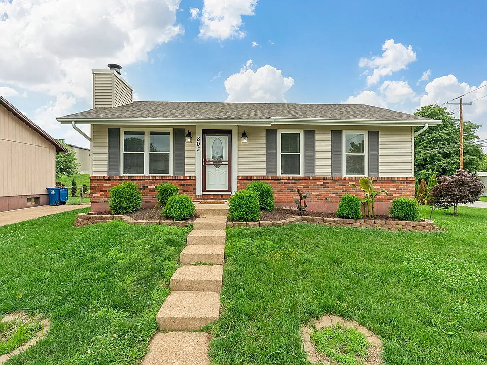803 Matthews Dr