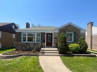 1816 Hull Ave, Westchester, IL 60154
