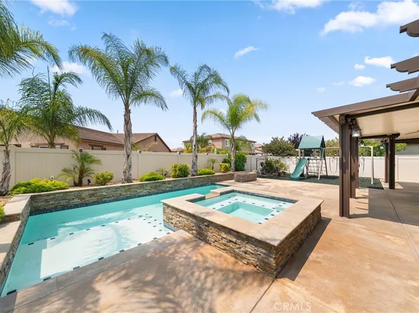 28646 Mahogany Trail Way, Menifee, CA 92584