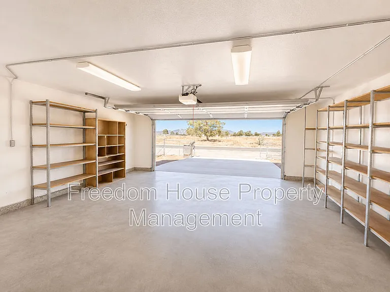 3066 Mount Charleston Dr — Photo 39