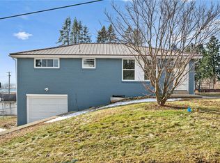 703 Parkview Ter, Mount Pleasant, PA 15666