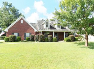 214 Drake Dr, Dothan, AL 36305