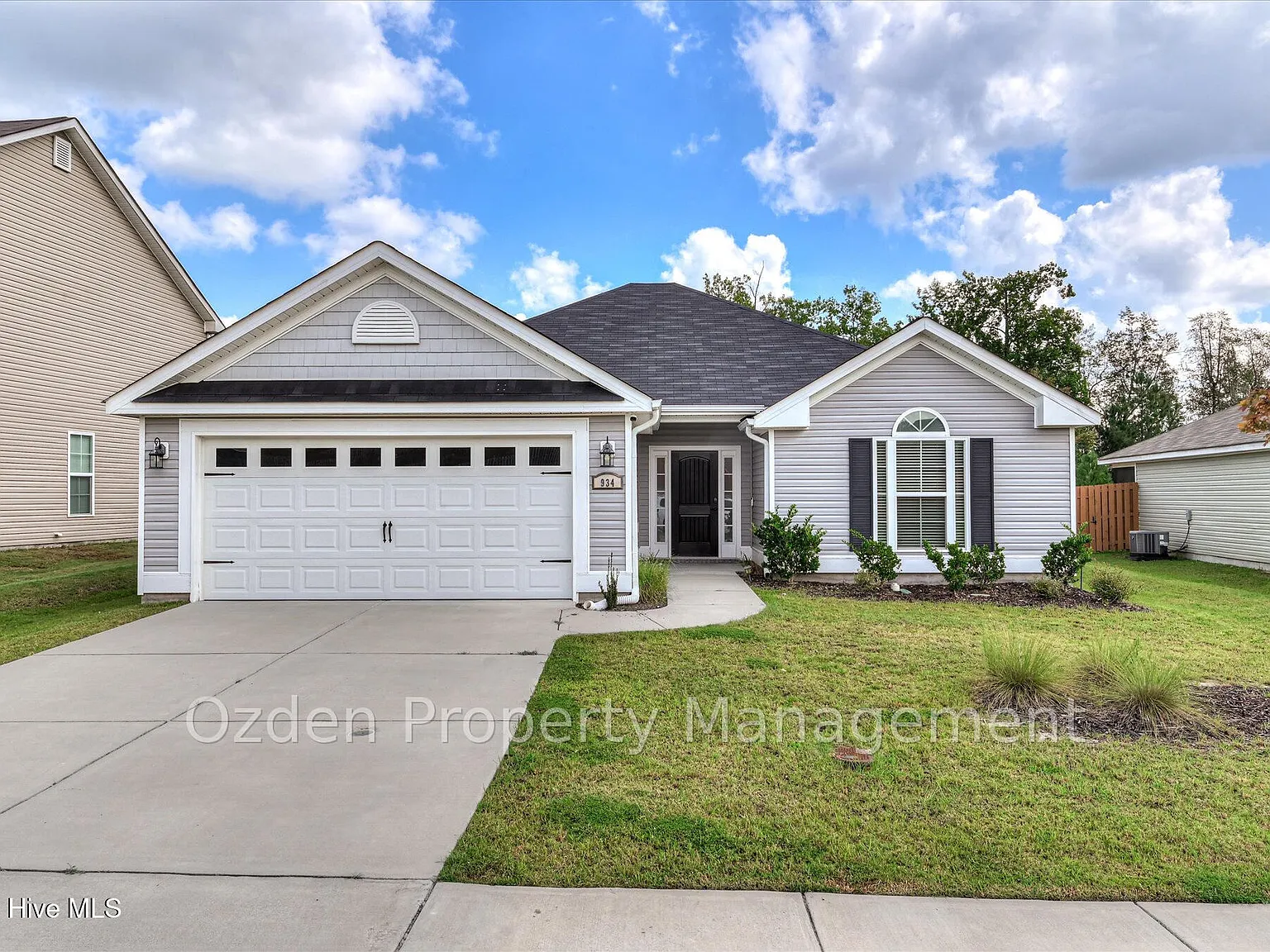 3 bed, 2.0 bath, 1716 sqft, $1,850 — Photo 1