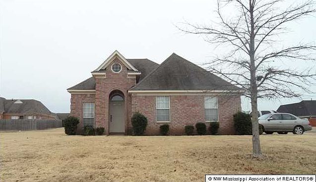 1st image of 4145 Ravenwood Park