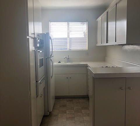 5th image of 7540 Fountain Ave APT 2