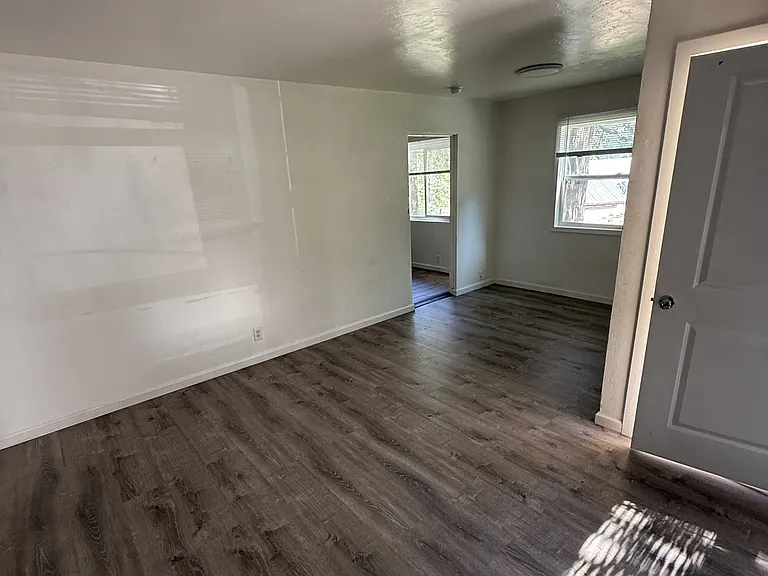 4428 Gleaves Ave — Photo 2