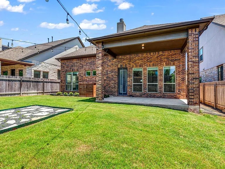 2907 Zelma Dr — Photo 34