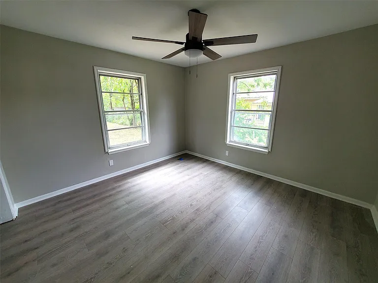 8907 Shepard Dr — Photo 9