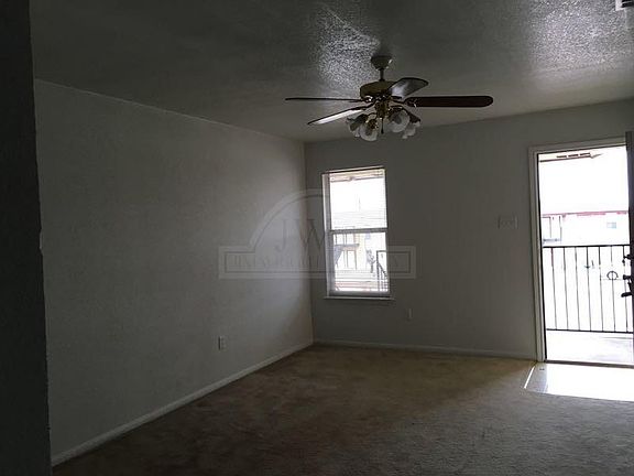 3rd image of 1104 Circle M Dr APT B