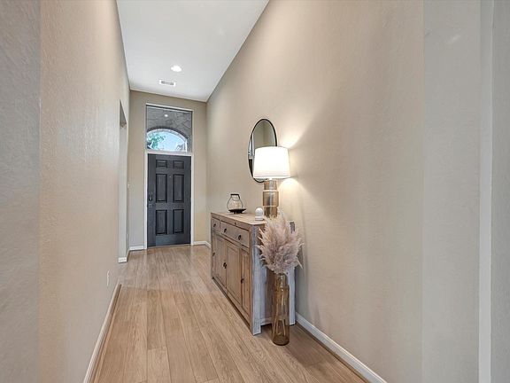 3rd image of 1612 Cintola Lane