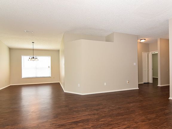 3rd image of 1825 Concord Dr