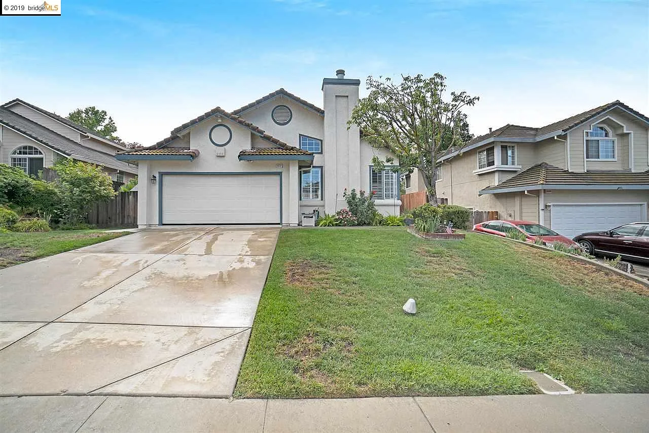 4422 Palisades Way photo 1